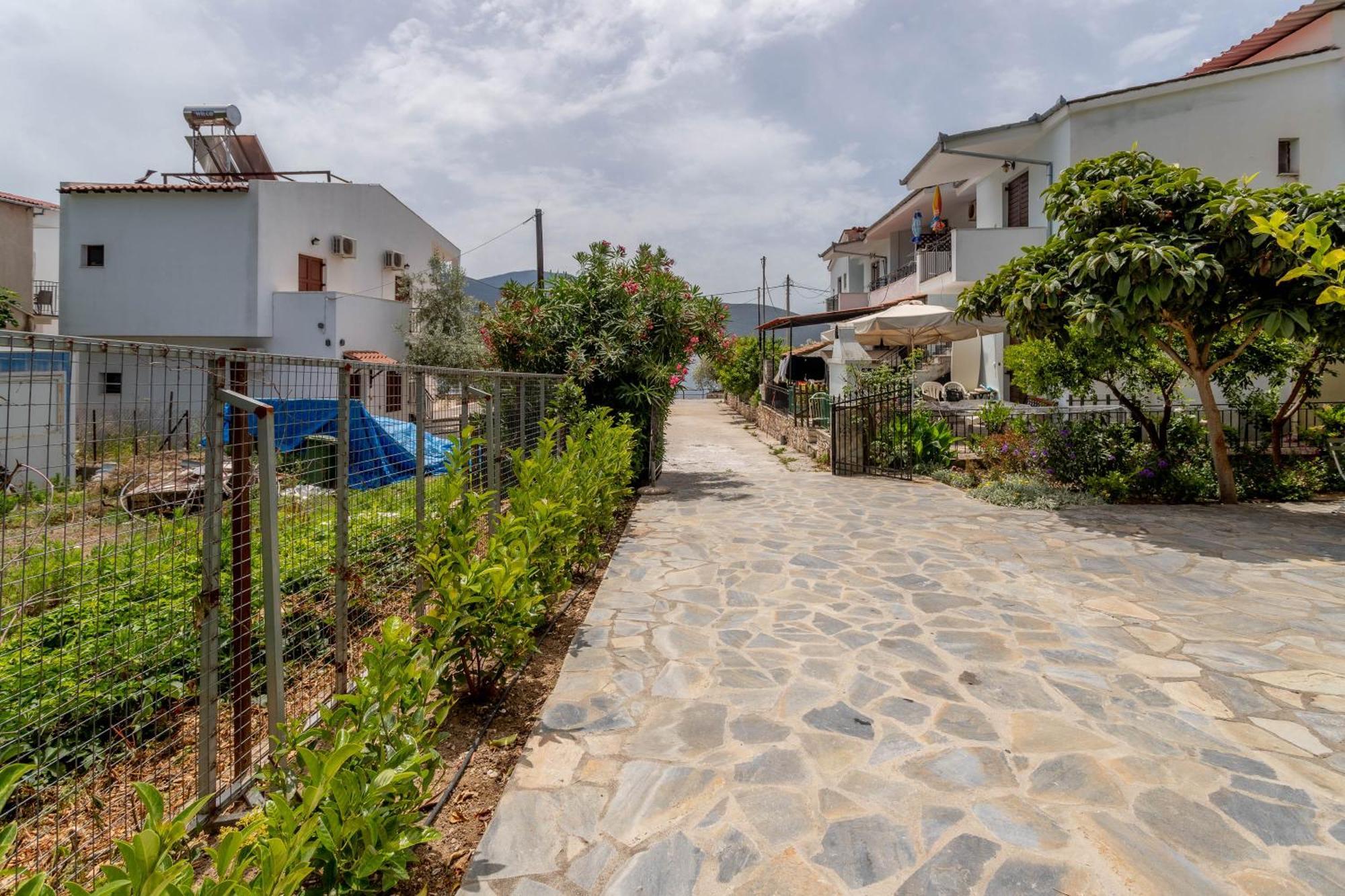 Pteleo Apartments Pteleós Dış mekan fotoğraf